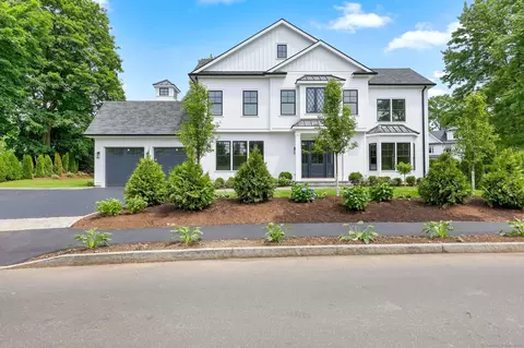 97 Lockwood Rd, Greenwich, CT 06878