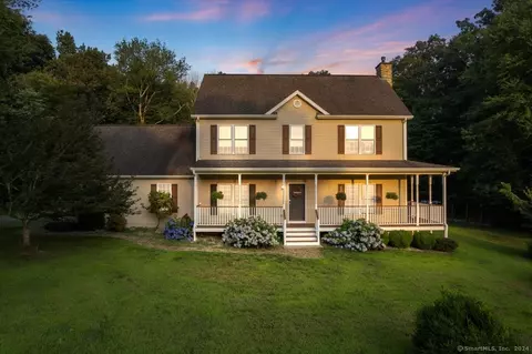 28 Anna Farm Rd W, North Stonington, CT 06359