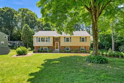251 Greenwood Dr, Cheshire, CT 06410