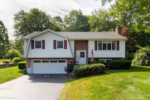 18 Boulder Dr, Wolcott, CT 06716