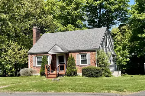 335 Charter Oak St, Manchester, CT 06040