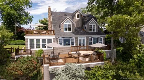 55 Shore Rd, Clinton, CT 06413