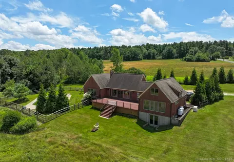 425 Platt Hill Rd, Winchester, CT 06098