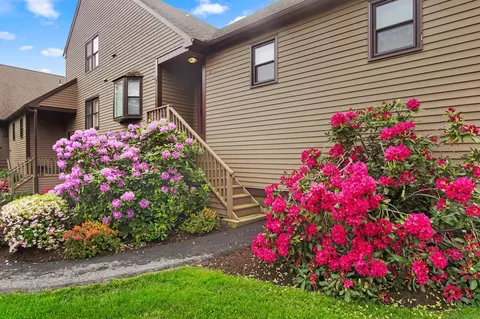 2 Fallsbrook Cir #2, Monroe, CT 06468