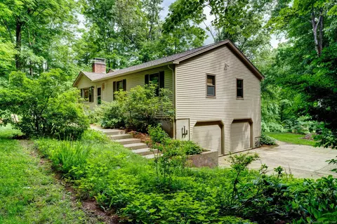 48 Johnson Rd, Columbia, CT 06237