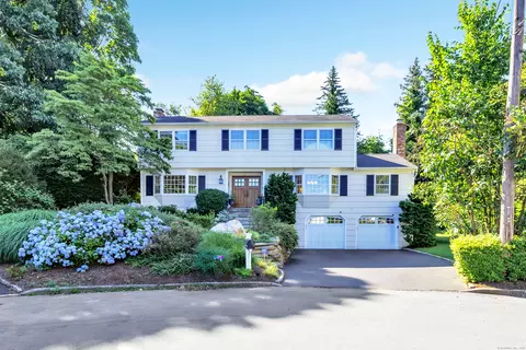 115 Charter Oak Rd, Fairfield, CT 06824