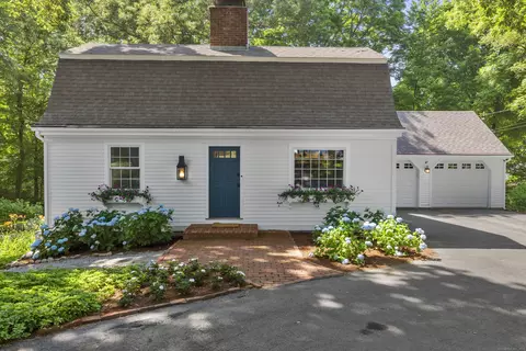 15 Partridge Ln, Essex, CT 06426
