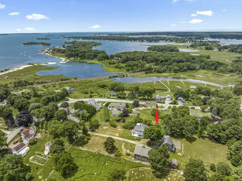 43 Wilcox Rd, Stonington, CT 06378