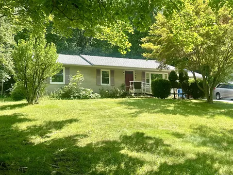 87 Sherbrook St, Bristol, CT 06010