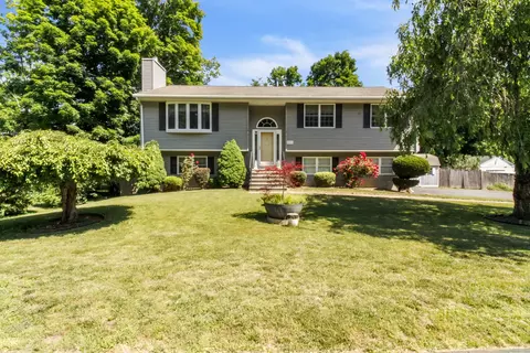 337 Lydall St, Manchester, CT 06042