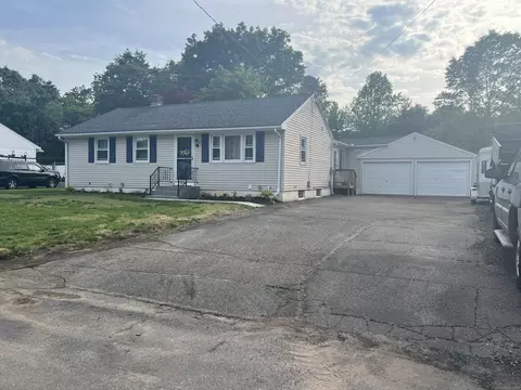88 Robindale Dr, Plantsville, CT 06479