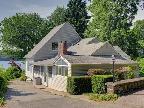 31 Sleepy Hollow Rd, Columbia, CT 06237