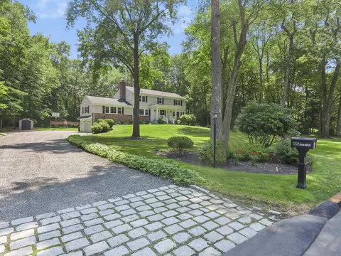 138 Echo Hill Dr, Stamford, CT 06903