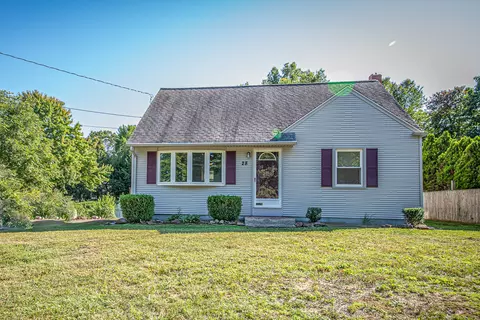 28 Dune Rd, Enfield, CT 06082