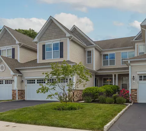 26 Hidden Brook Trl #26, Bethel, CT 06801