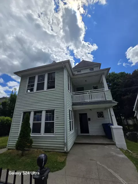 42 Platt St, Waterbury, CT 06704