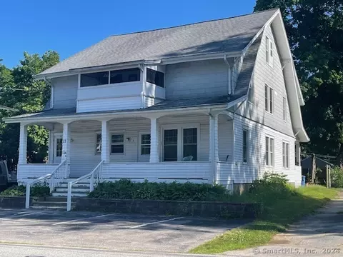 17 Hurlbutt Rd, Ledyard, CT 06335