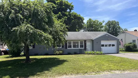 32 Plum Tree Rd, Plainville, CT 06062