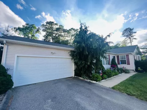 5 Anne Cir #5, Sterling, CT 06377