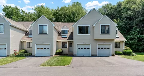 22 Woods Run #22, Farmington, CT 06032