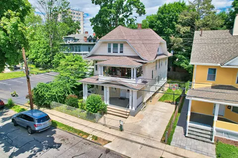 94-96 Carleton Ave, Bridgeport, CT 06604