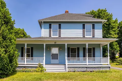 15 Gilyard St, Seymour, CT 06483