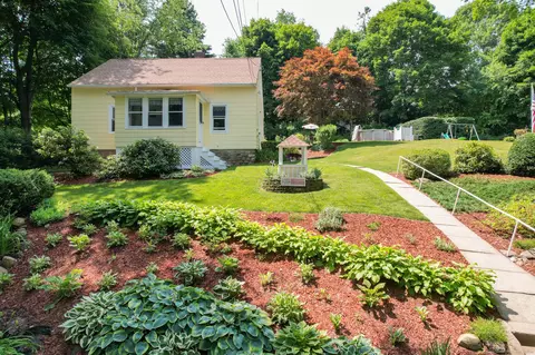 478 Sylvan Lake Rd, Watertown, CT 06779