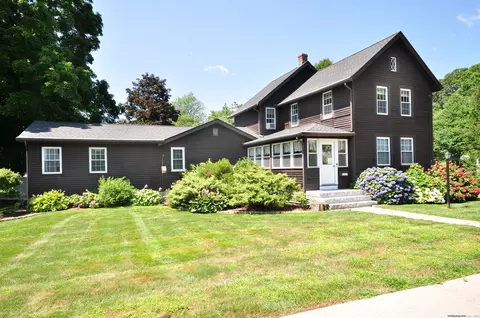 125 East St, Windsor, CT 06095