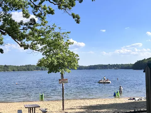 12 W Side Dr, Barkhamsted, CT 06063