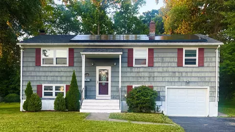 118 Marino Dr, Milford, CT 06460