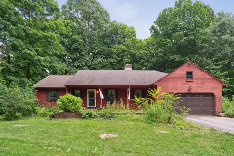 8 Grist Mill Lane Rd, East Hampton, CT 06424