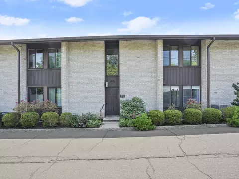 77 Courtland Ave #5, Stamford, CT 06902