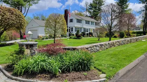 38 High Ridge Rd, Brookfield, CT 06804