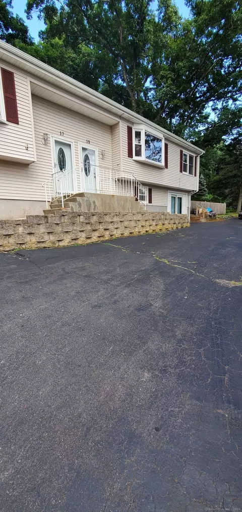 15 Wilson St, Naugatuck, CT 06770