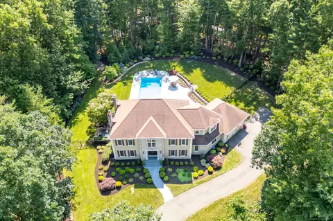 1 Fernhurst, Farmington, CT 06032