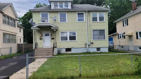 62 White St, Hartford, CT 06114