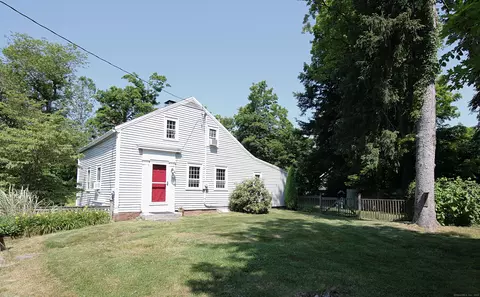 32 E Flat Hill Rd, Southbury, CT 06488