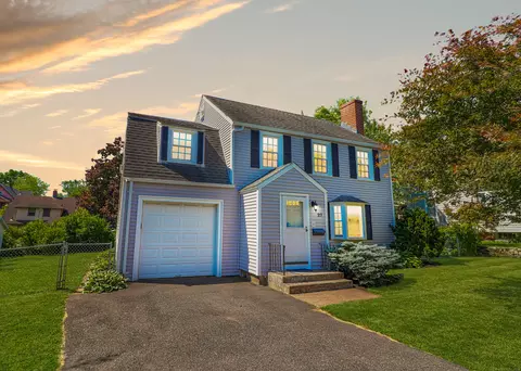 27 Richard St, West Hartford, CT 06119