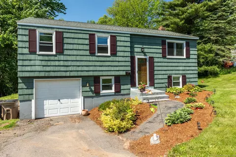 22 Ridgewood Dr, Vernon, CT 06066