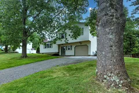 148 Chamberlain St, Torrington, CT 06790