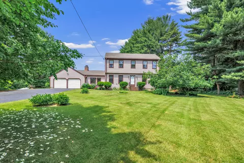 735 Daniels Farm Rd, Trumbull, CT 06611