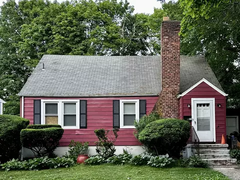 21 Glen View Ter, New Haven, CT 06515