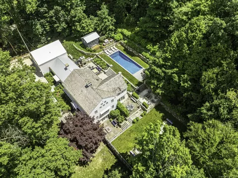 14 Darbrook Rd, Westport, CT 06880