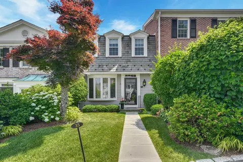 312 Elm St #35, New Canaan, CT 06840