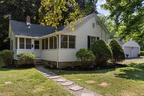 8 Lewis St, Vernon, CT 06066