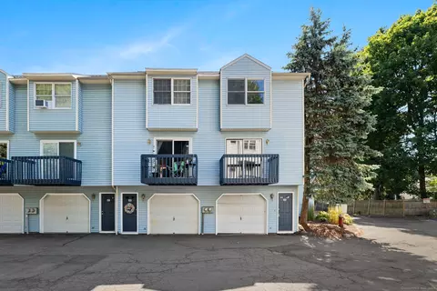 239 Glen St #4A, New Britain, CT 06051