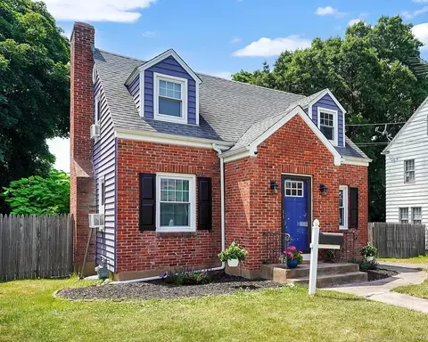 32 Proctor Rd, Manchester, CT 06040