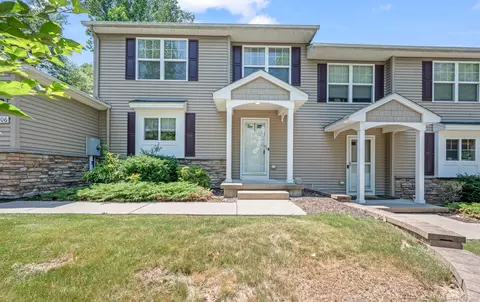 206 Oak Ridge Dr #206, Windsor Locks, CT 06096