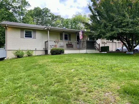 184 Gooseneck Hill Rd, Canterbury, CT 06331