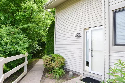 280 Brittany Farms Rd #F, New Britain, CT 06053